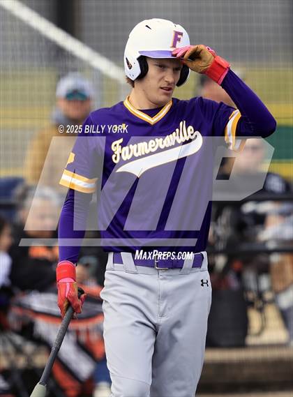 Thumbnail 2 in Grand Saline vs Farmersville photogallery.
