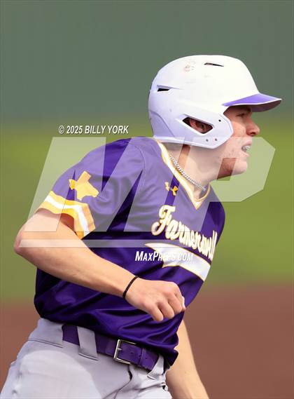 Thumbnail 1 in Grand Saline vs Farmersville photogallery.