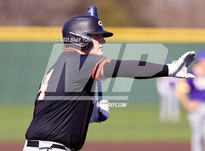 Thumbnail 3 in Grand Saline vs Farmersville photogallery.