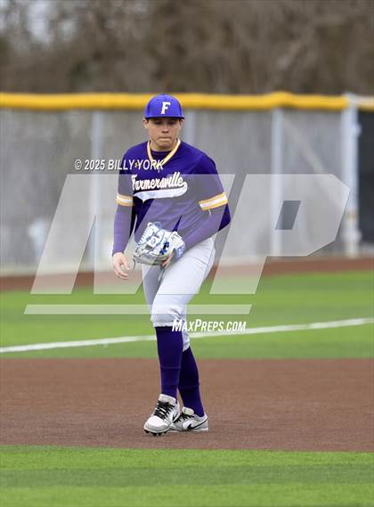 Thumbnail 1 in Grand Saline vs Farmersville photogallery.
