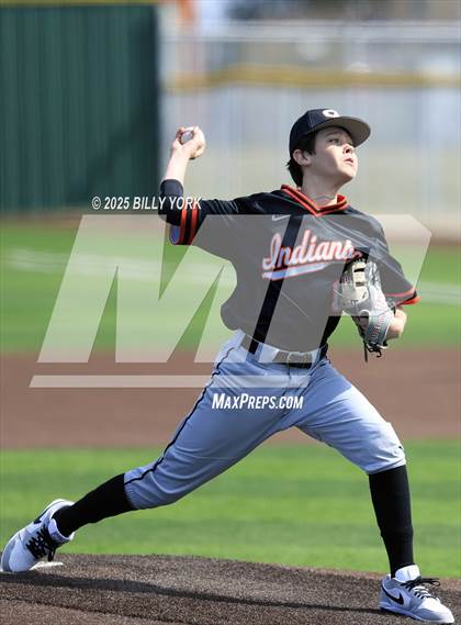Thumbnail 2 in Grand Saline vs Farmersville photogallery.