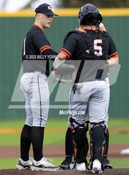 Thumbnail 2 in Grand Saline vs Farmersville photogallery.