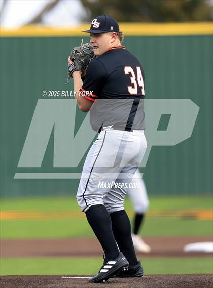 Thumbnail 3 in Grand Saline vs Farmersville photogallery.