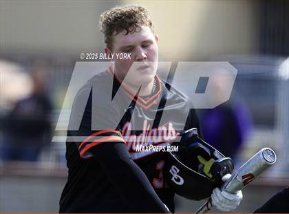 Thumbnail 1 in Grand Saline vs Farmersville photogallery.