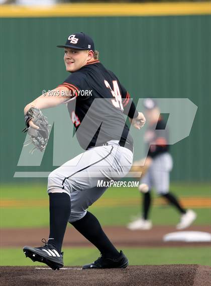 Thumbnail 1 in Grand Saline vs Farmersville photogallery.