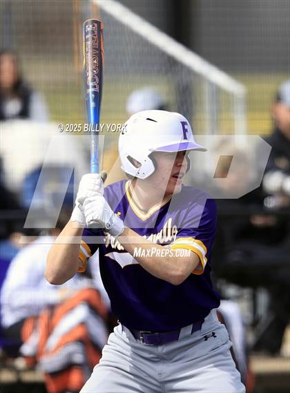 Thumbnail 1 in Grand Saline vs Farmersville photogallery.