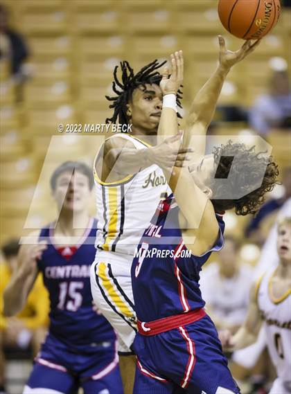 Thumbnail 1 in Park Hills Central vs Fulton (Norm Stewart Classic) photogallery.