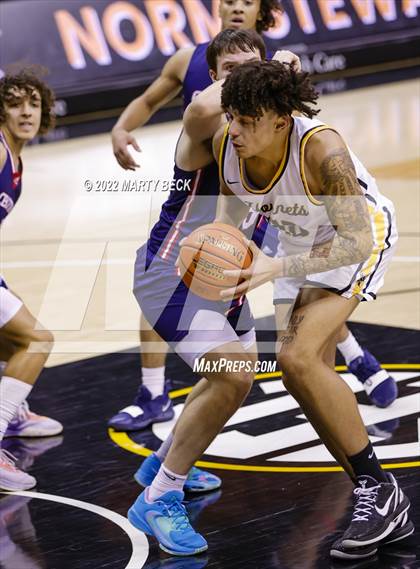 Thumbnail 1 in Park Hills Central vs Fulton (Norm Stewart Classic) photogallery.