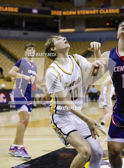 Thumbnail 1 in Park Hills Central vs Fulton (Norm Stewart Classic) photogallery.