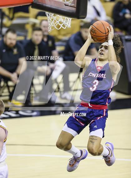 Thumbnail 1 in Park Hills Central vs Fulton (Norm Stewart Classic) photogallery.