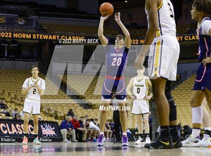 Thumbnail 3 in Park Hills Central vs Fulton (Norm Stewart Classic) photogallery.