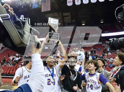 Thumbnail 2 in Durango vs Liberty (NIAA 5A State Finals) photogallery.