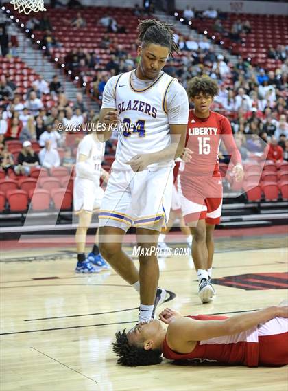 Thumbnail 2 in Durango vs Liberty (NIAA 5A State Finals) photogallery.