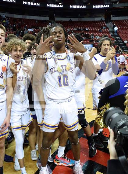 Thumbnail 3 in Durango vs Liberty (NIAA 5A State Finals) photogallery.