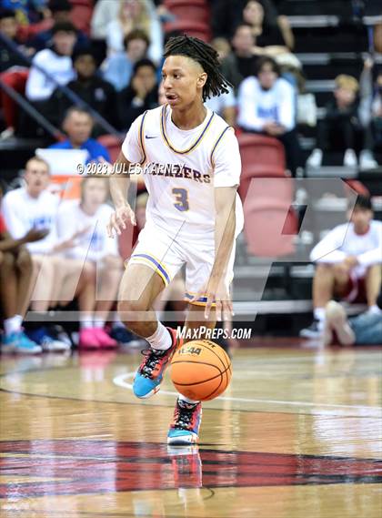 Thumbnail 3 in Durango vs Liberty (NIAA 5A State Finals) photogallery.