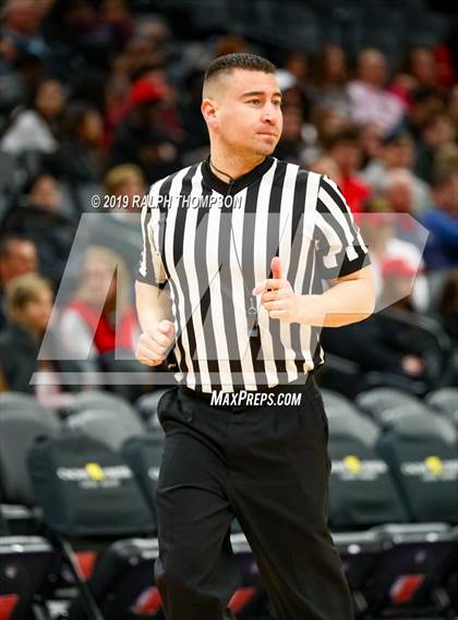 Thumbnail 3 in Jesuit vs. Davis (@Golden 1 Arena) photogallery.