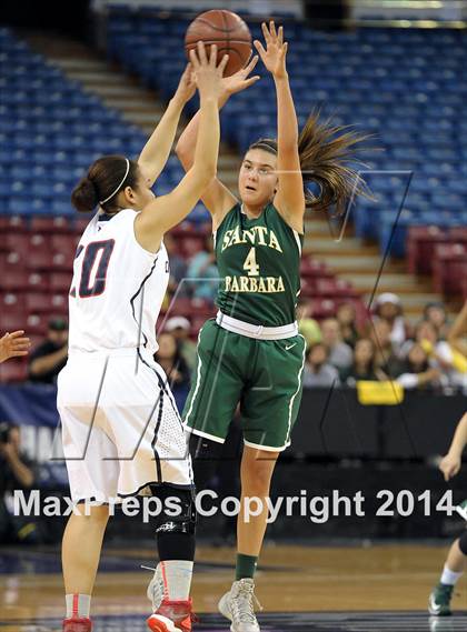Thumbnail 2 in Santa Barbara vs. Modesto Christian (CIF State D3 Final) photogallery.