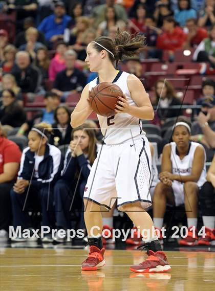 Thumbnail 1 in Santa Barbara vs. Modesto Christian (CIF State D3 Final) photogallery.