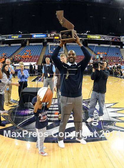 Thumbnail 1 in Santa Barbara vs. Modesto Christian (CIF State D3 Final) photogallery.