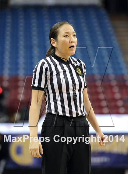 Thumbnail 3 in Santa Barbara vs. Modesto Christian (CIF State D3 Final) photogallery.