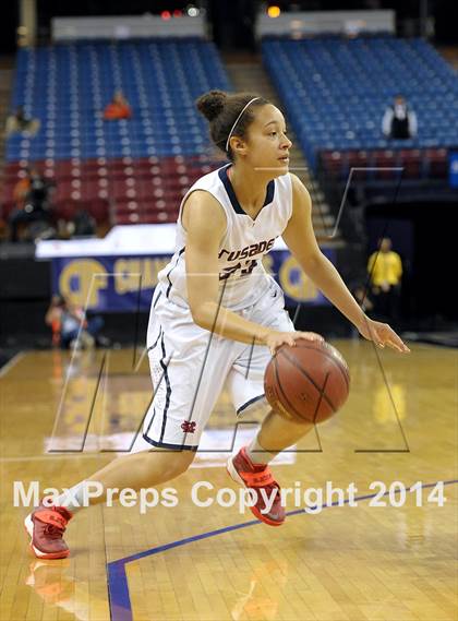 Thumbnail 1 in Santa Barbara vs. Modesto Christian (CIF State D3 Final) photogallery.