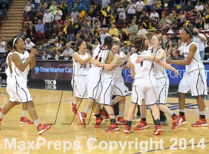 Thumbnail 2 in Santa Barbara vs. Modesto Christian (CIF State D3 Final) photogallery.