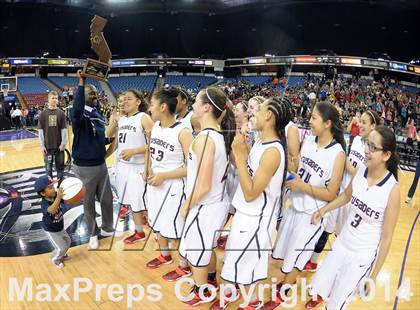 Thumbnail 3 in Santa Barbara vs. Modesto Christian (CIF State D3 Final) photogallery.
