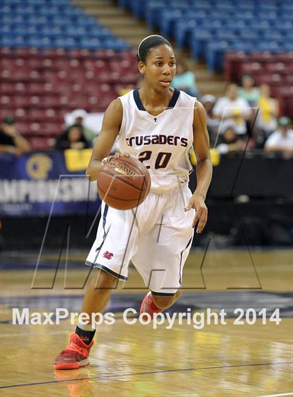Thumbnail 2 in Santa Barbara vs. Modesto Christian (CIF State D3 Final) photogallery.