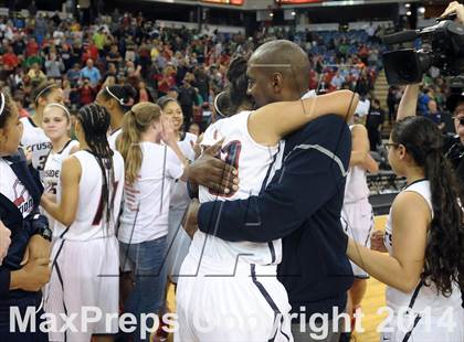 Thumbnail 3 in Santa Barbara vs. Modesto Christian (CIF State D3 Final) photogallery.