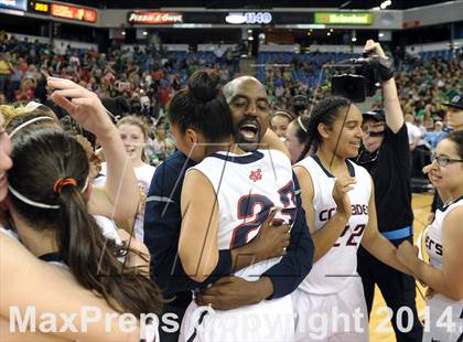Thumbnail 1 in Santa Barbara vs. Modesto Christian (CIF State D3 Final) photogallery.