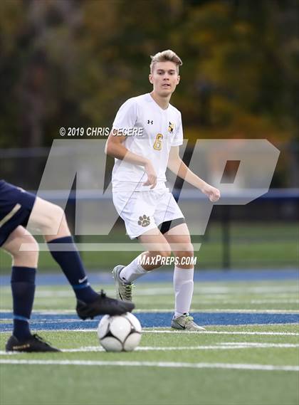 Thumbnail 2 in Sutherland vs. Honeoye Falls-Lima (Section 5 Class A2 Semifinal) photogallery.