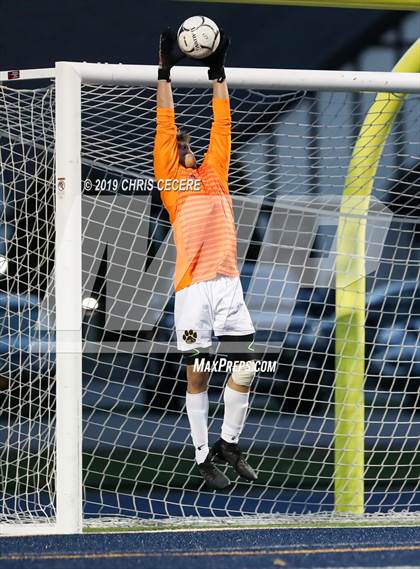 Thumbnail 2 in Sutherland vs. Honeoye Falls-Lima (Section 5 Class A2 Semifinal) photogallery.