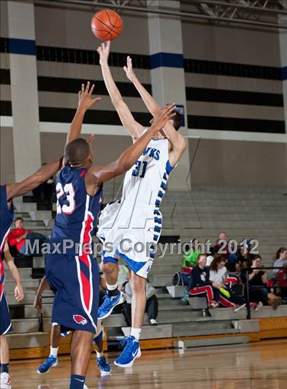 Thumbnail 2 in Allen vs. Hebron photogallery.
