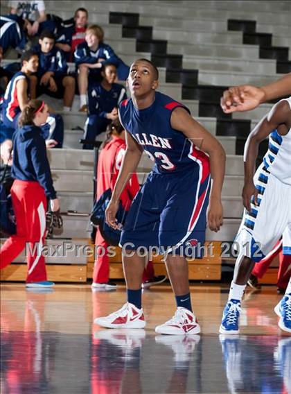 Thumbnail 3 in Allen vs. Hebron photogallery.