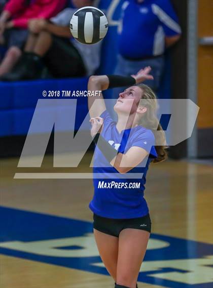 Thumbnail 2 in South Dearborn vs. Batesville photogallery.