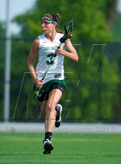 Thumbnail 3 in Farmingdale vs Massapequa (Section 8 Class A Final) photogallery.