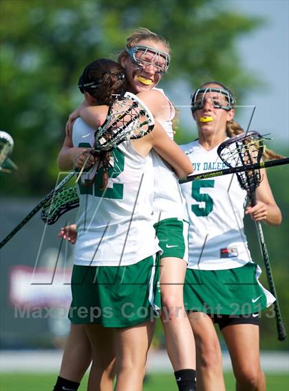 Thumbnail 1 in Farmingdale vs Massapequa (Section 8 Class A Final) photogallery.
