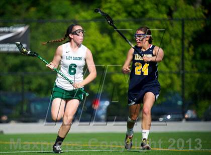 Thumbnail 3 in Farmingdale vs Massapequa (Section 8 Class A Final) photogallery.