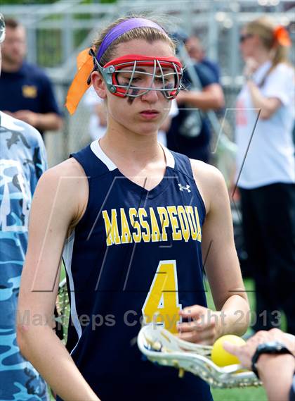 Thumbnail 3 in Farmingdale vs Massapequa (Section 8 Class A Final) photogallery.
