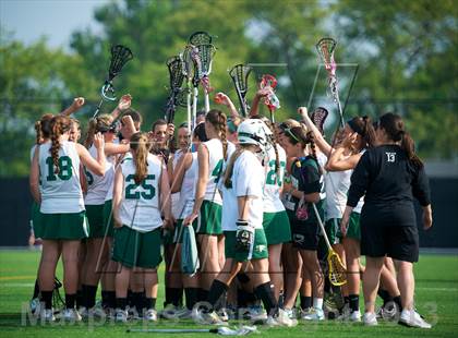 Thumbnail 3 in Farmingdale vs Massapequa (Section 8 Class A Final) photogallery.