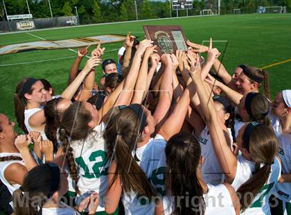 Thumbnail 2 in Farmingdale vs Massapequa (Section 8 Class A Final) photogallery.