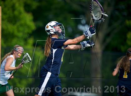Thumbnail 1 in Farmingdale vs Massapequa (Section 8 Class A Final) photogallery.