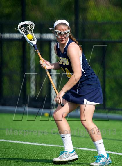 Thumbnail 1 in Farmingdale vs Massapequa (Section 8 Class A Final) photogallery.