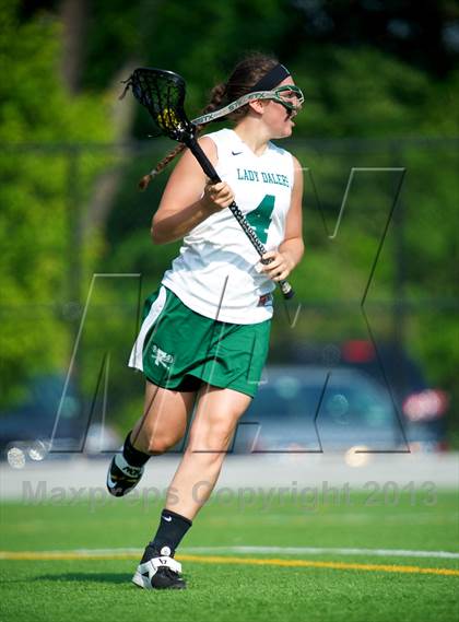 Thumbnail 2 in Farmingdale vs Massapequa (Section 8 Class A Final) photogallery.
