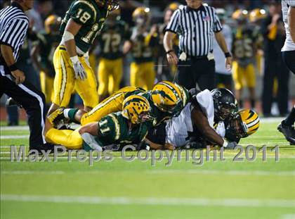 Thumbnail 2 in Edison vs. Servite  photogallery.