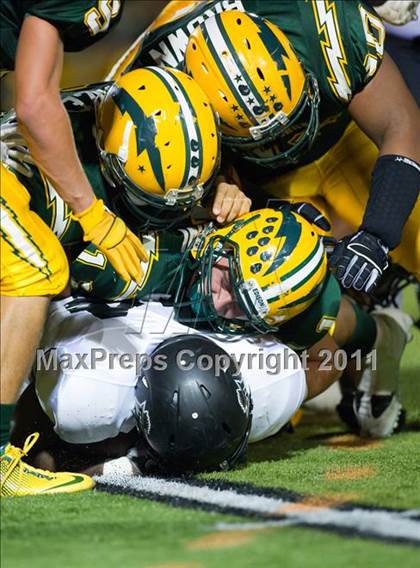 Thumbnail 2 in Edison vs. Servite  photogallery.