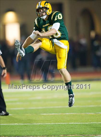 Thumbnail 2 in Edison vs. Servite  photogallery.