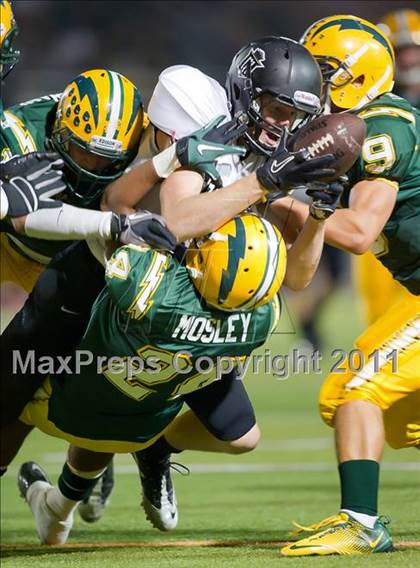 Thumbnail 2 in Edison vs. Servite  photogallery.