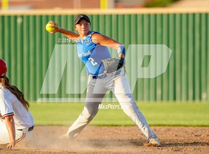 Thumbnail 2 in Deer Creek @ Mustang photogallery.
