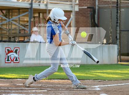 Thumbnail 3 in Deer Creek @ Mustang photogallery.